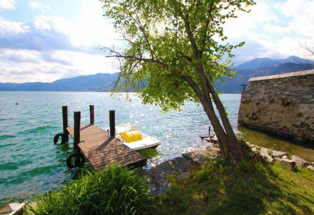 Il Glicine Appartamento Con Darsena Privata A Lago Pettenasco Exterior foto